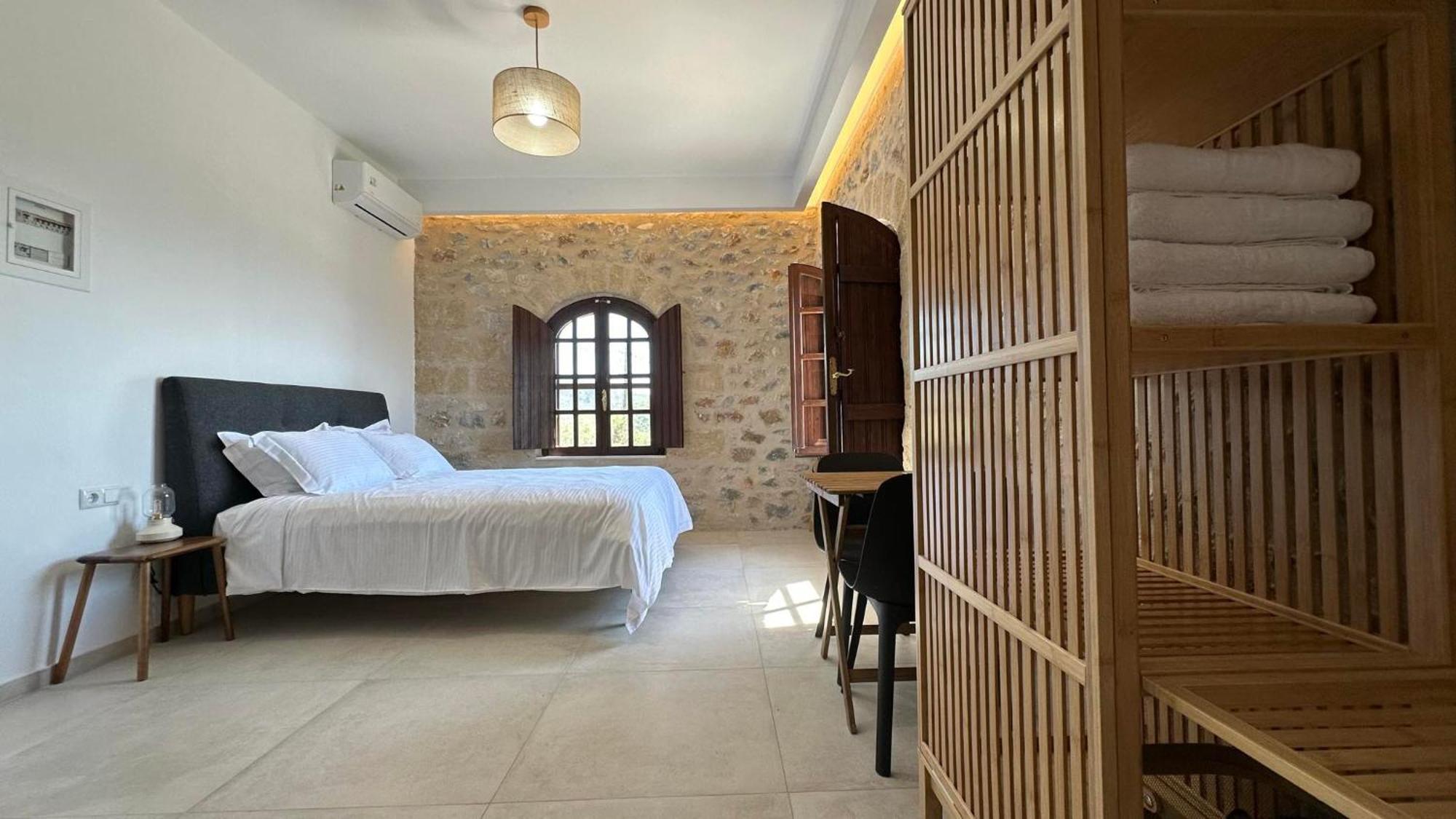 Papanestoras Apartments Kardhamili Bagian luar foto