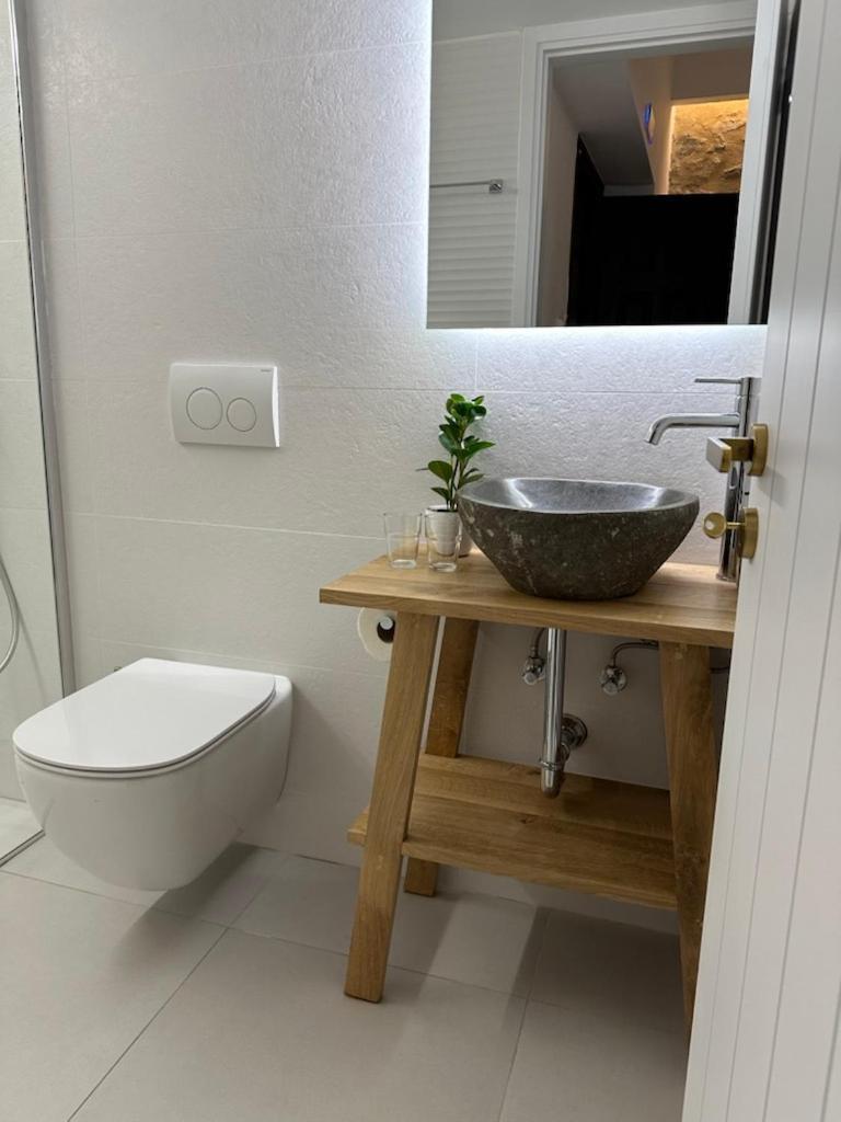 Papanestoras Apartments Kardhamili Bagian luar foto